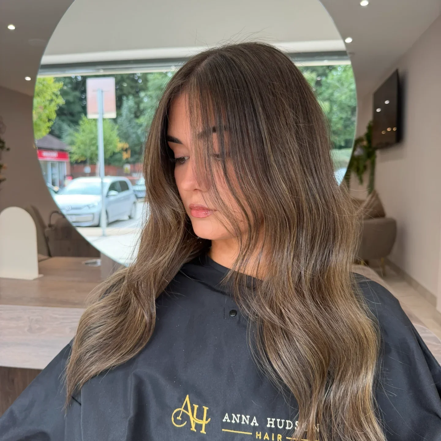 Haircut transformation with beautiful, long layers